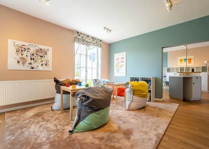 Reetland am Meer - Premium Reetdachvilla mit 3 Schlafzimmern, Sauna und Kamin F10