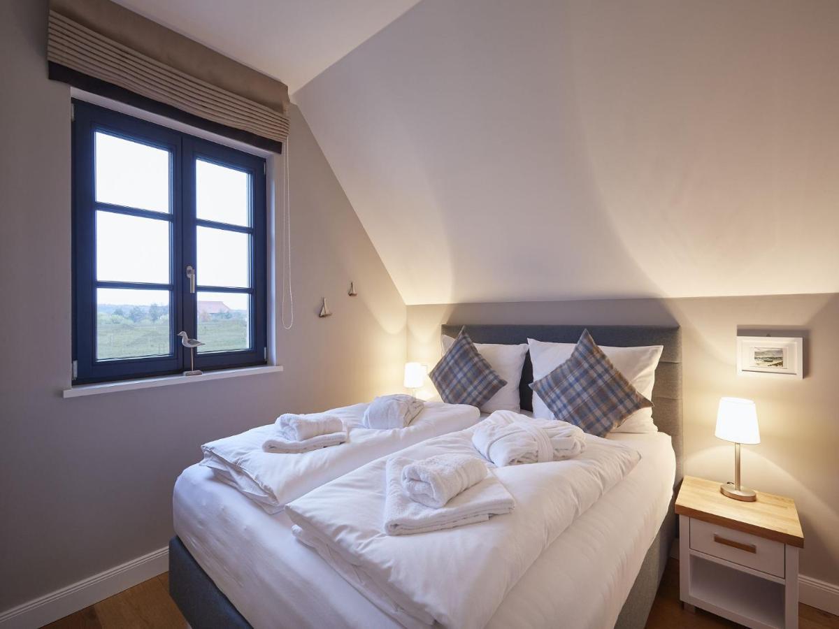 Ferienhaus Reetland Am - Premium Reetdachvilla Mit 3 Schlafzimmern, Sauna Und Kamin F10