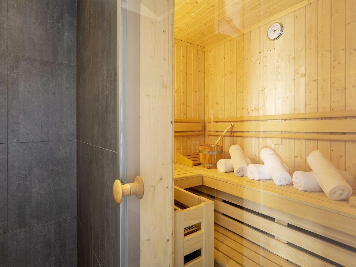 Reetland Am - Premium Reetdachvilla Mit 3 Schlafzimmern, Sauna Und Kamin F10 Ferienhaus *